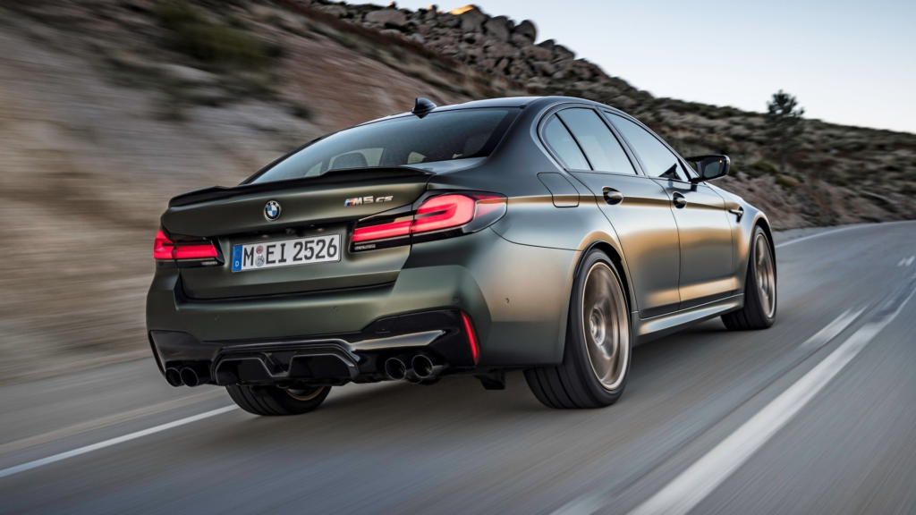 Alt="BMW M5 CS 2024"